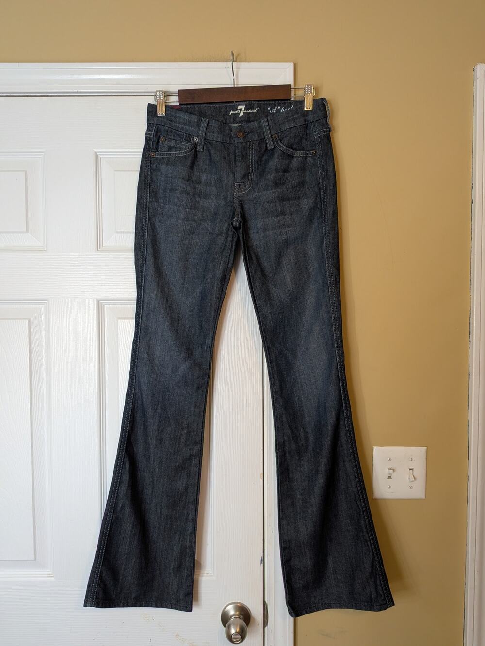 7 For All Mankind “A” Pocket Y2K Low Rise Flare Jeans Size 25 Model Off Duty
